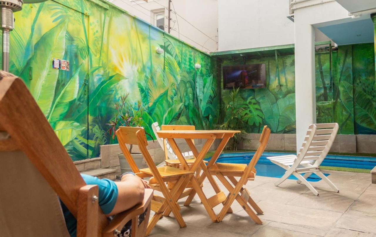Rainbow Hostel Lima Zewnętrze zdjęcie