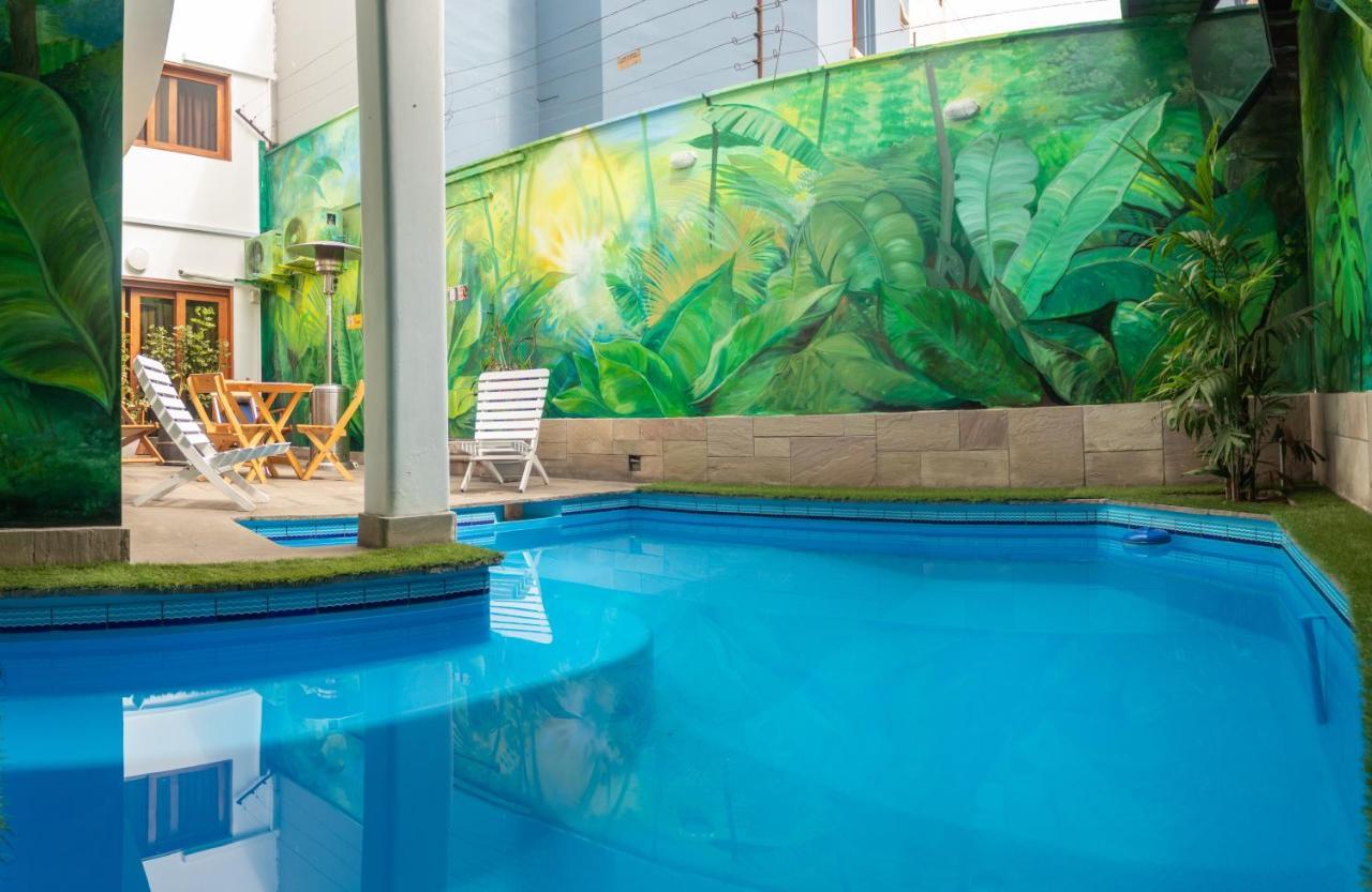 Rainbow Hostel Lima Zewnętrze zdjęcie