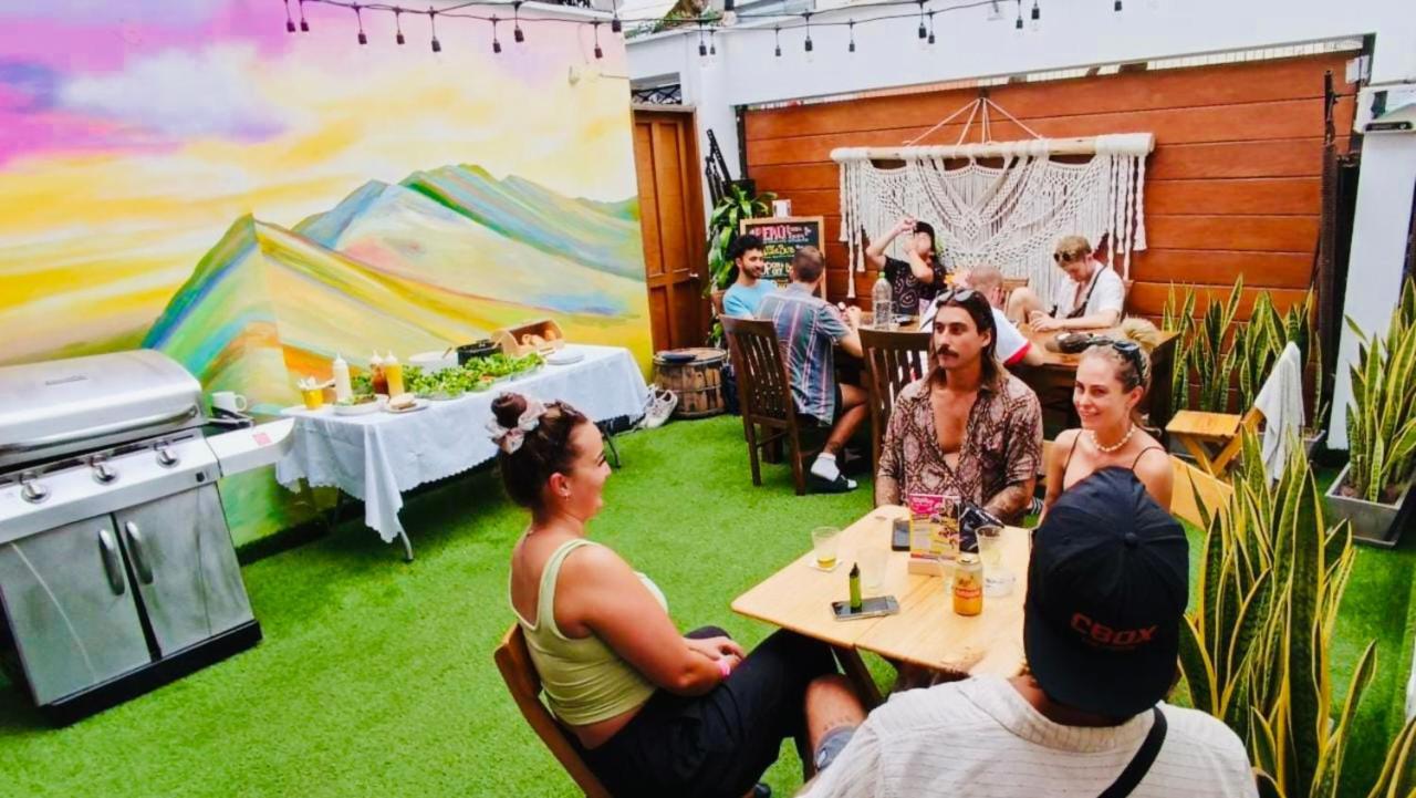 Rainbow Hostel Lima Zewnętrze zdjęcie
